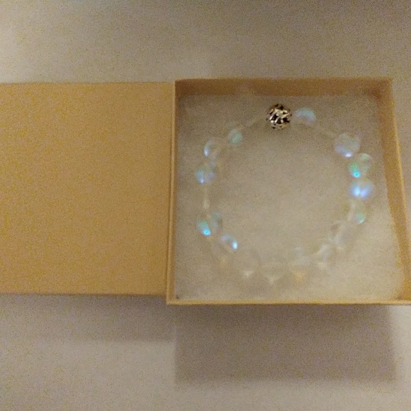 White Moonstone Bracelet - Picture 7 of 8